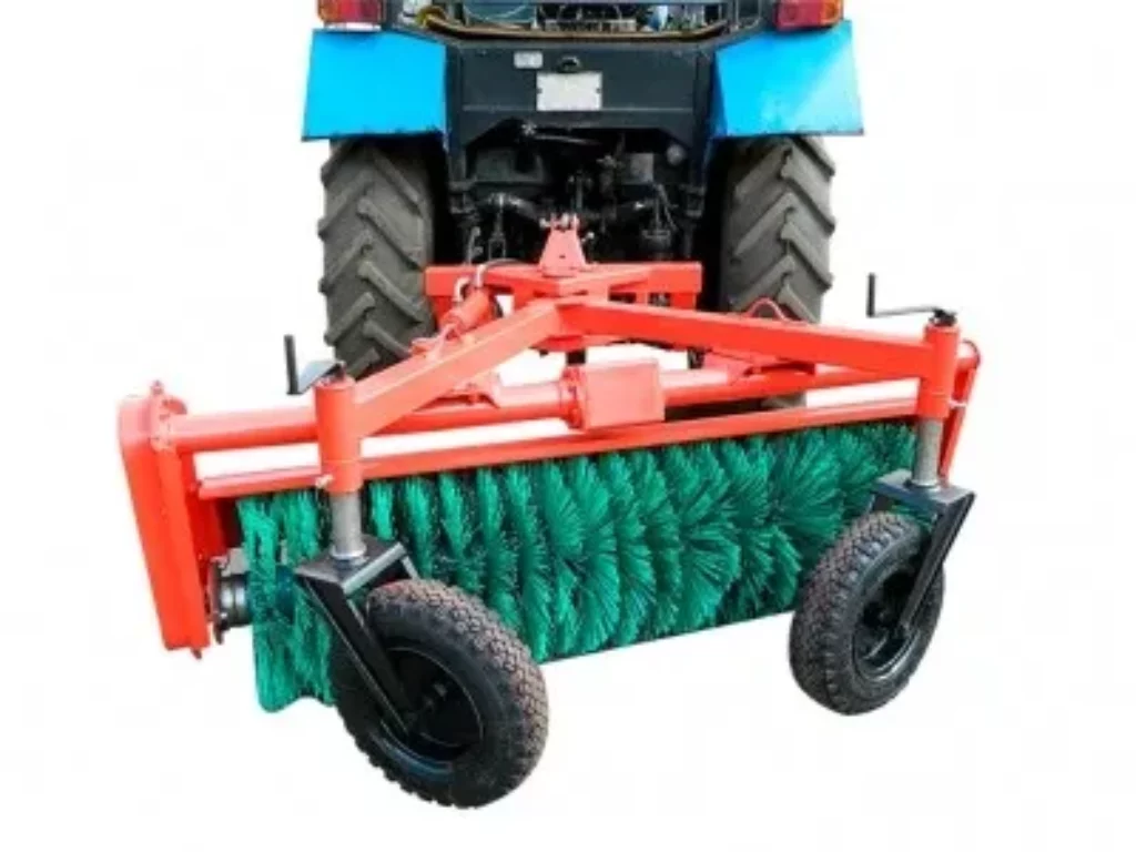Щеточное оборудование на трактор МТЗ: полный обзор и ТОП лучших для покупки